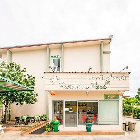 Oyo 306 Paradise Park Laemchabang Си Рача Екстериор снимка