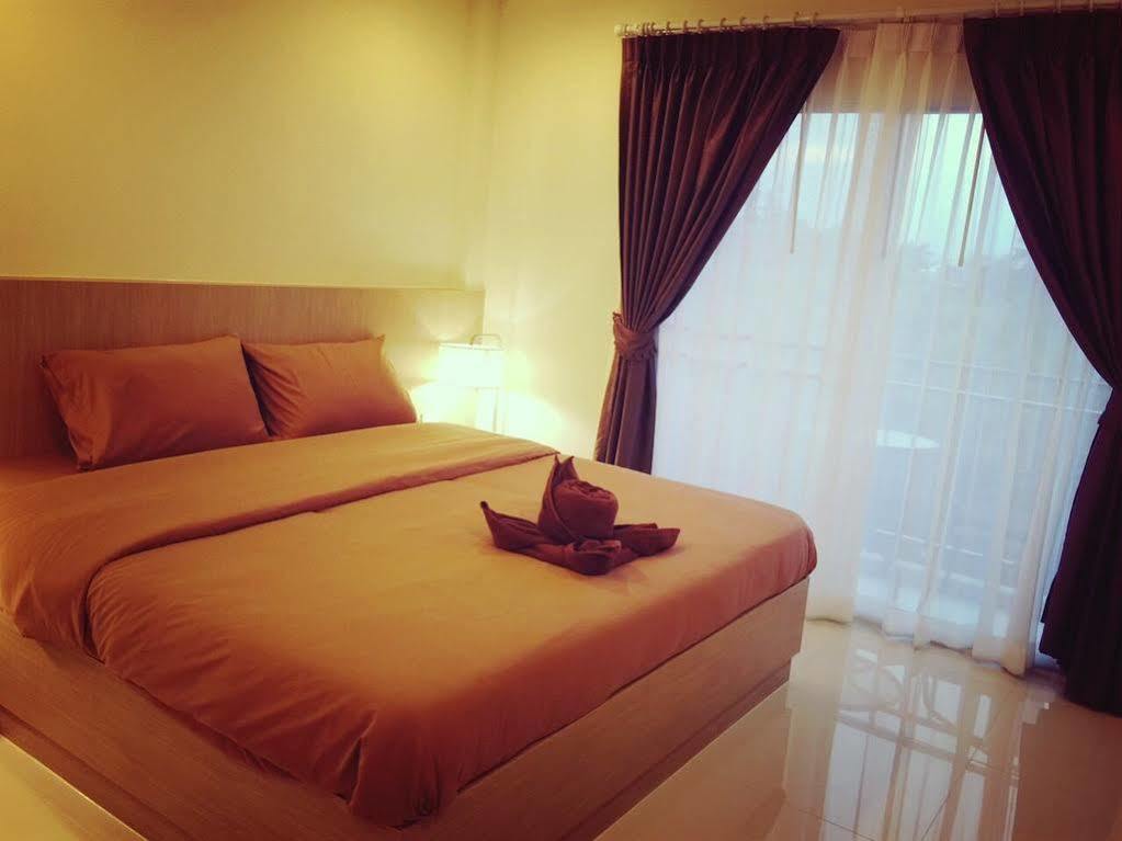 Oyo 306 Paradise Park Laemchabang Си Рача Екстериор снимка
