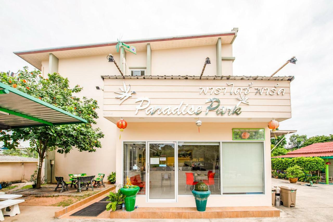 Oyo 306 Paradise Park Laemchabang Си Рача Екстериор снимка